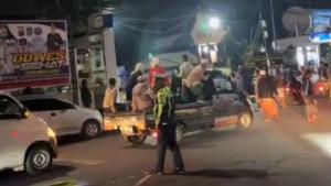 Warga-Lumajang-gerusuk-rumah-sakit-dan-kantor-polisi-usai-maling-tewas.jpg