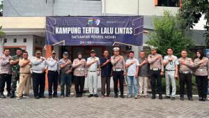 Warga-Perumahan-Griya-Thamrin-Kediri-menyulap-lingkungannya-menjadi-Kampung-Tertib-Lalu-Lintas.jpg