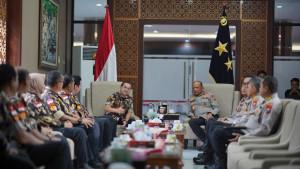 gm-fkppi-jatim-saat-auidensi-dengan-kapolda.jpg