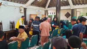 golkar-jombang-gelar-pasar-murah.jpg