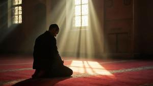 hukum-salat-tahajud-dikerjakan-orang-begadang.jpg