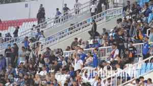 ilustrasi-AREMANIA-Suporter-tim-Arema-FC-memberikan-dukungannya-di-kanjuruhan.jpg