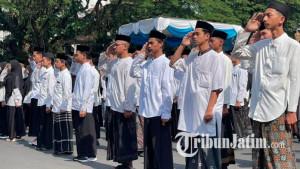 ilustrasi-HARI-SANTRI-santri-mengikuti-upacara-peringatan-Hari-Santri-Nasional-2025.jpg