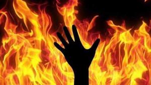ilustrasi-bakar-diri-ilustrasi-bakar-istri-ilustrasi-api.jpg