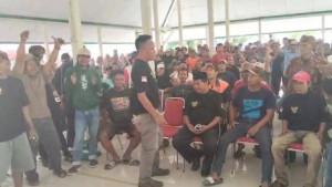 kades-brebes-ngotot-tak-mau-mundur-meski-pernah-digerebek-di-rumah-janda.jpg