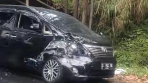 kecelakaan-beruntun-di-pujon-malang.jpg