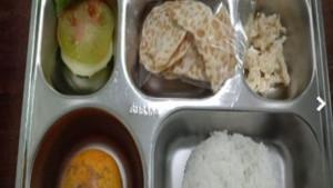 menu-MBG-isi-keripik-tempe-dan-gorengan-jadi-lauk.jpg