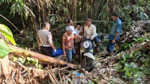 penemuan-jasad-lelaki-di-tumpukan-sampah-lumajang.jpg