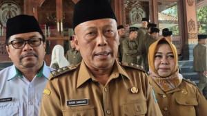 jatim/profil-lengkap-Bupati-Ponorogo-Sugiri-Sancoko-yang-terjaring-OTT-KPK.jpg