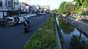 suasanan-jalanan-kawasan-wisata-religi-ampel-surabaya.jpg