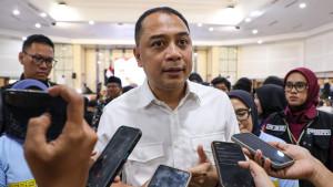 wali-Kota-Surabaya-Eri-Cahyadi-menyampaikan-duka-mendalam-atas-tragedi-karang-taruna.jpg