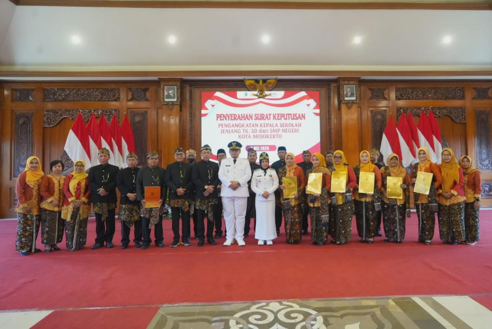 7 Kepala Sekolah di Kota Mojokerto Berganti, Ning Ita Tekankan Inovasi Pendidikan