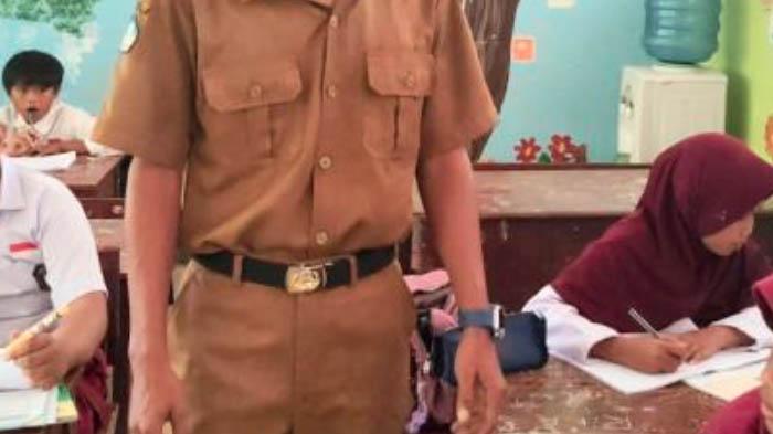 Alasan Guru Jupriadi Dipecat Mendadak Meski Ngajar 16 Tahun, Kepsek: Daftar Hadir Kosong Sejak 2022