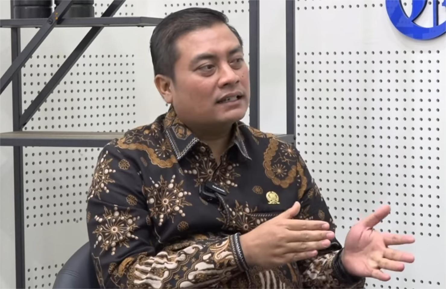 Anggota-Komisi-E-DPRD-Jatim-Puguh-Wiji-Pamungkas-saat-Podcast.jpg