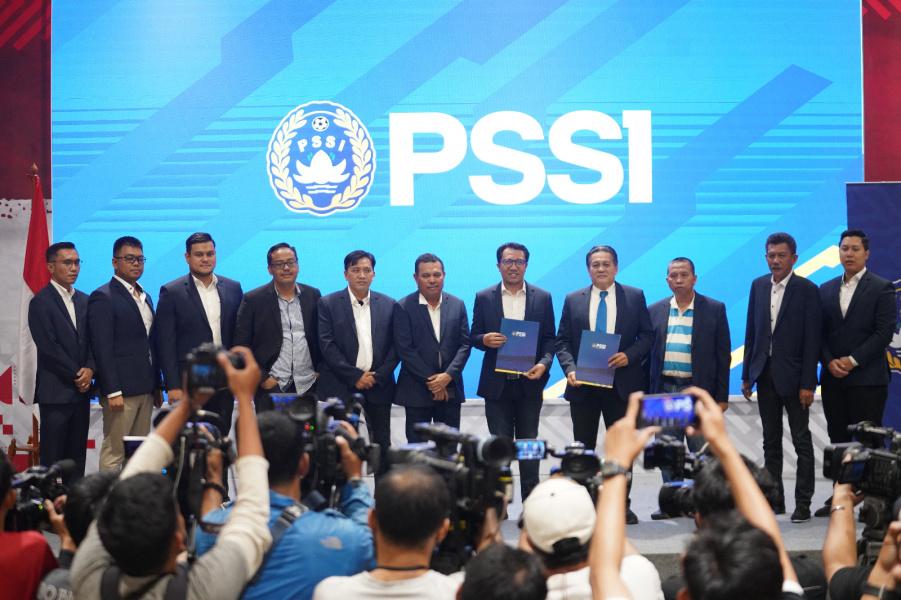 Anggota-Komisi-Pemilihan-dan-Komisi-Banding-Pemilihan-PSSI.jpg