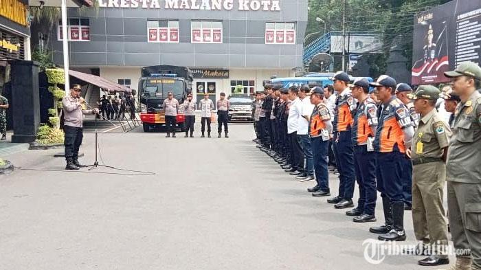 Apel-gelar-pasukan-patroli-skala-besar-yang-dilaksanakan-di-Polresta-Malang-Kota.jpg