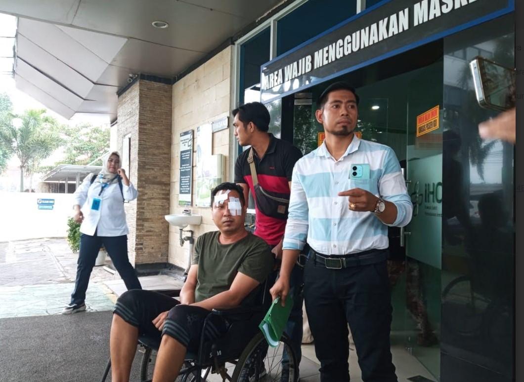 Ariel-Korban-penganiayaan-di-tempat-karoke-usai-jalani-perawatan-di-RS-Jember-Klinik.jpg