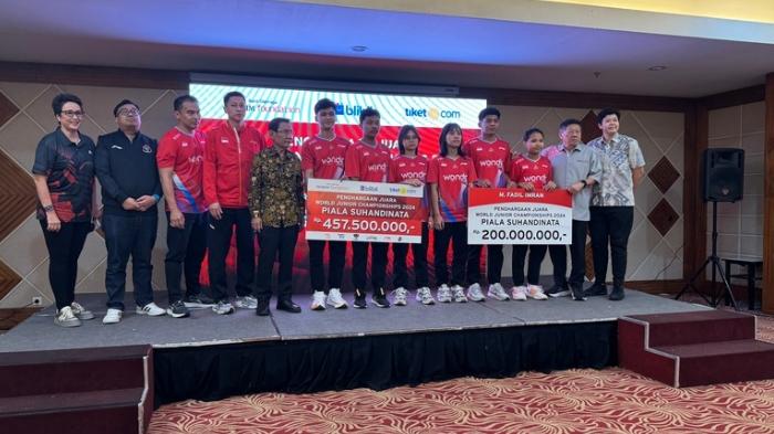 Bakti-Olahraga-Djarum-Foundation-memberikan-apresiasi.jpg