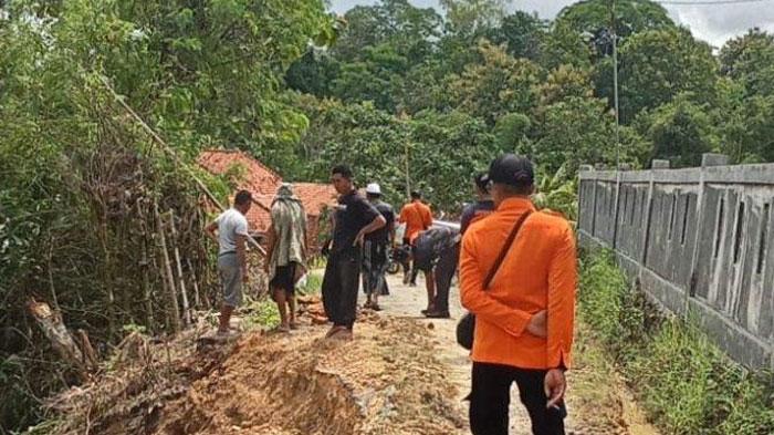 Dana Rp100 Juta Lebih Digelontor Pemkab Sampang untuk Korban Terdampak Bencana Lonsor, Ini Lokasinya