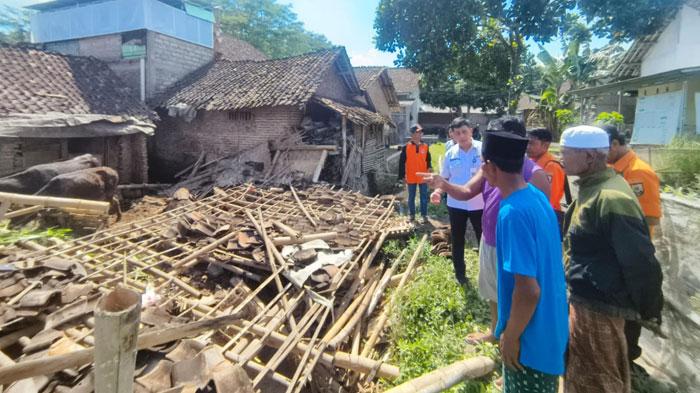 Beri Makan Sapi, Nenek di Jember Tewas Tertimpa Kandang
