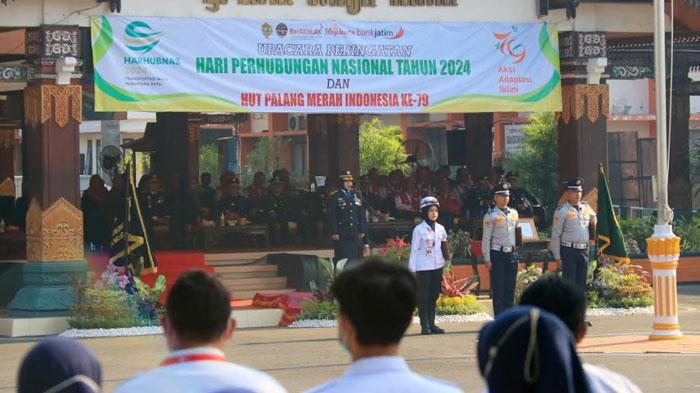 Bupati-Ikfına-Fahmawati-di-acara-Harhubnas-di-Pemkab-Mojokerto.jpg