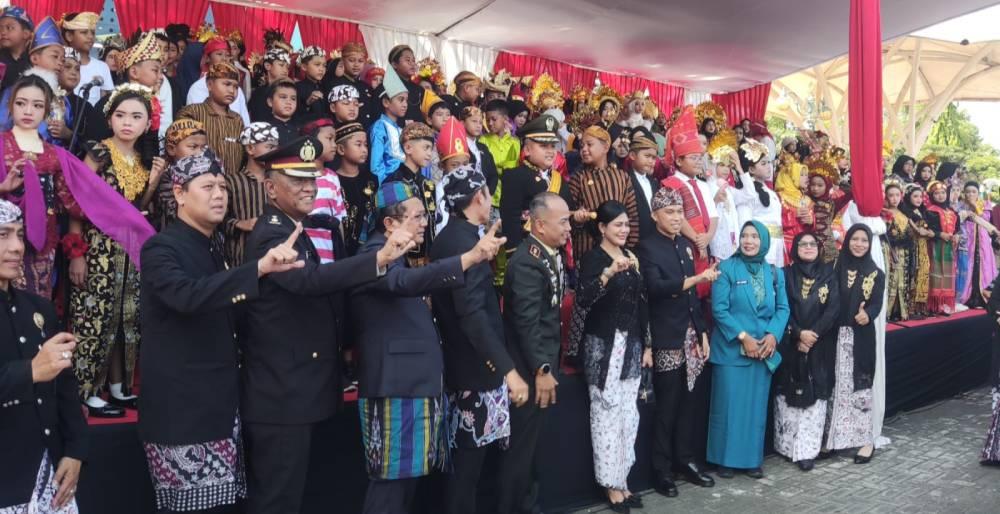 Hardiknas 2026: Bupati YES Tegaskan Kesejahteraan Guru Lamongan Jadi Prioritas, Siapkan Beasiswa S2