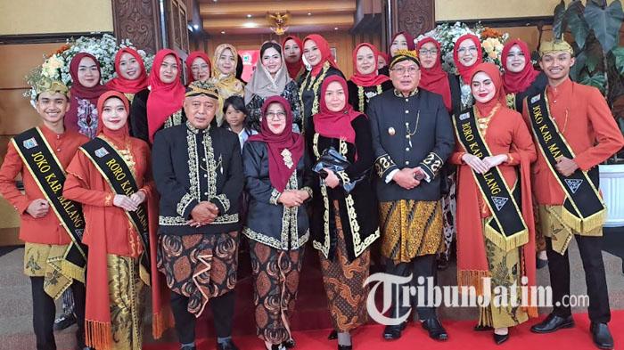 Bupati-Malang-Sanusi-menghadiri-kegiatan-rapat-paripurna-dengan-agenda-Hari-Jadi-Kabupaten-Malang.jpg