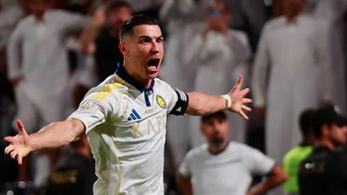 Cristiano-Ronaldo-masuk-daftar-elite-pencetak-100-gol-di-Liga-Arab.jpg