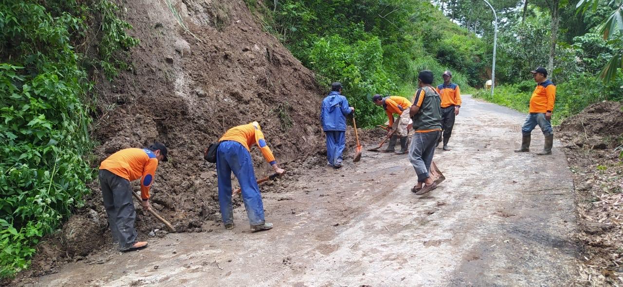 Ancaman Longsor Hantui Kota Batu, Masyarakat Diminta Waspada saat Beraktivitas di Luar Rumah