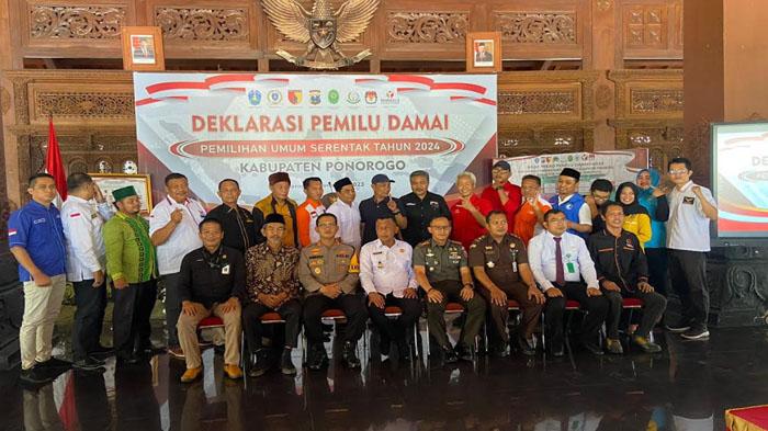 Deklarasi Damai Pemilu 2024 di Ponorogo, Kang Giri Sebut Tak Sekedar Damai Tapi Bermartabat