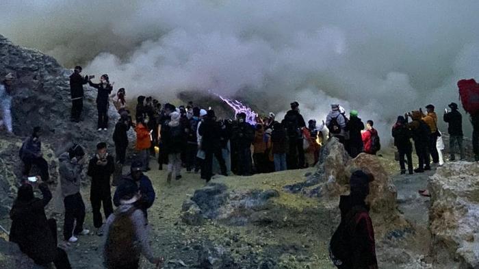 Libur Panjang Isra Miraj dan Imlek 2025, Kunjungan Wisatawan ke TWA Kawah Ijen Naik 2 kali Lipat