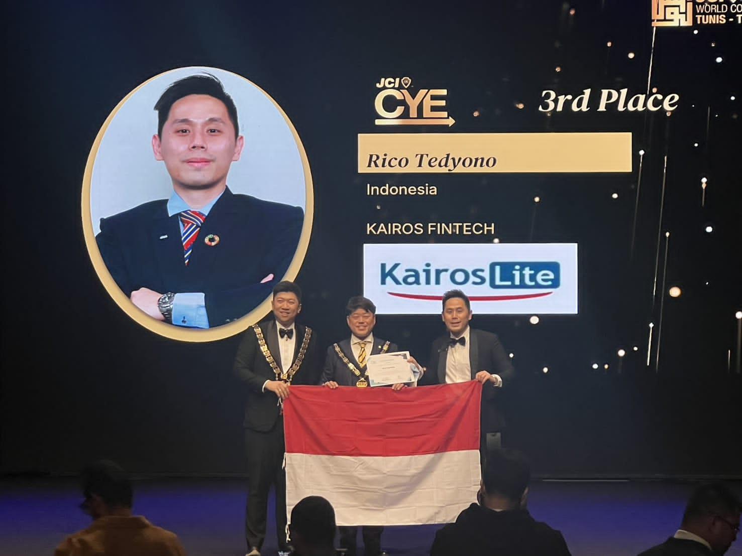Dr-Rico-Tedyono-MSc-MBA-tokoh-muda-asal-Surabaya-meraih-penghargaan-CYE-2025.jpg