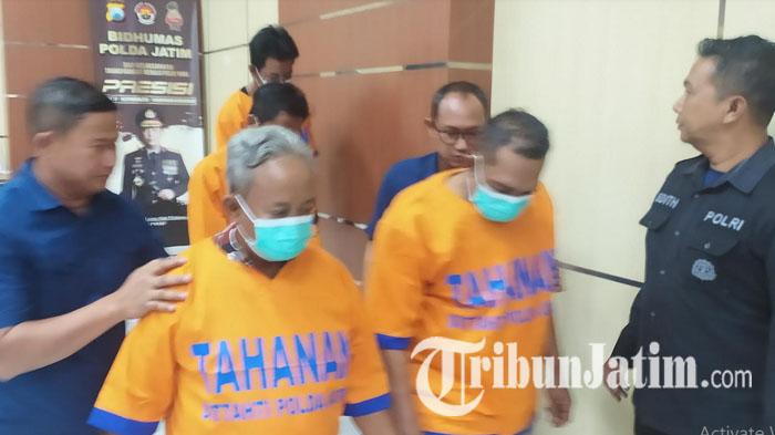 Empat-oknum-kades-di-Bojonegoro-digelandang-penyidik-Tipikor-Ditreskrimsus-Polda-Jatim.jpg