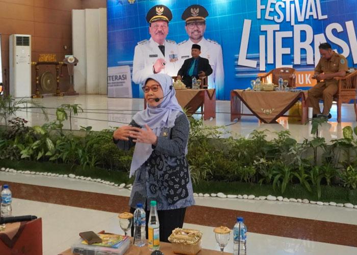 Festival-Literasi-Nganjuk-2025-menghadirkan-Workshop-bertajuk-Pembelajaran-Menyenangkan.jpg
