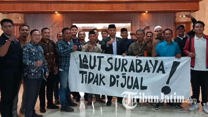 Forum-Masyarakat-Madani-Maritim-menyampaikan-penolakan-rencana-Surabaya-Waterfront-Land-atau-SWL.jpg