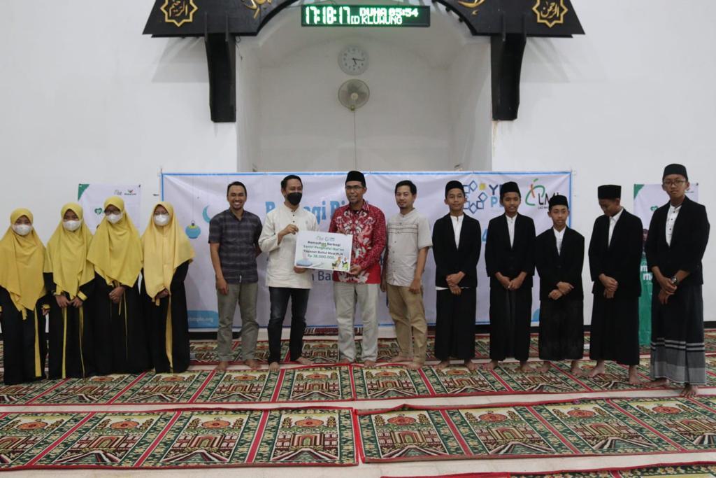 Gandeng-BEM-FE-UMBY-LMI-ajak-mahasiswa-di-Yogyakarta-bagikan.jpg