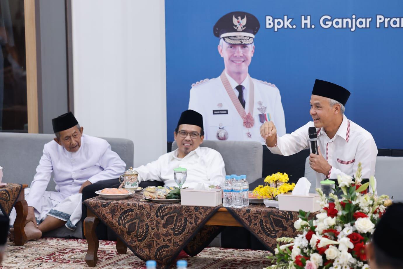 Ganjar-Pranowo-Kaji-Program-Insentif-Guru-Keagamaan-di-Level-Nasional.jpg