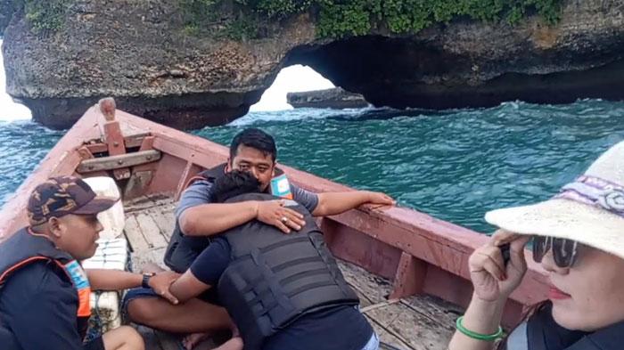 Goa-Selo-Pawon-menjadi-daya-tarik-baru-bagi-wisatawan-untuk-ke-Pantai-Sine.jpg