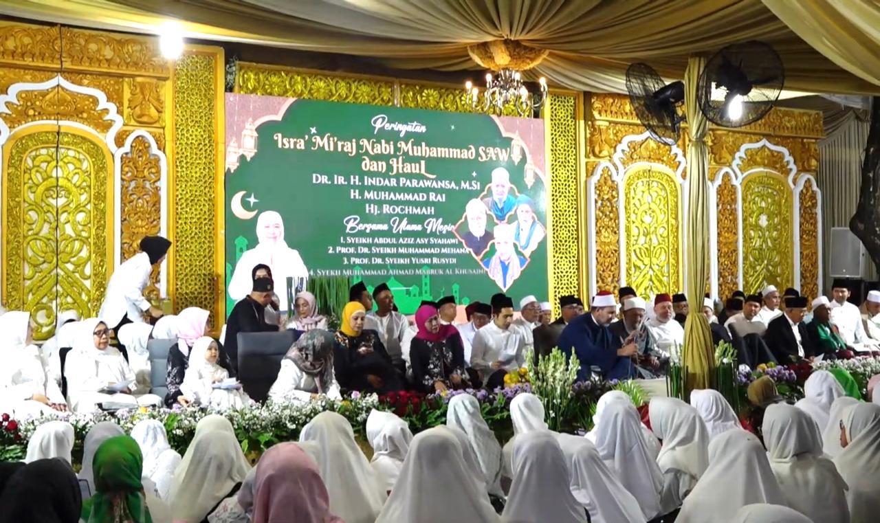 Peringatan Isra Miraj dan Haul Keluarga Khofifah Dihadiri 4 Ulama Besar Asal Mesir