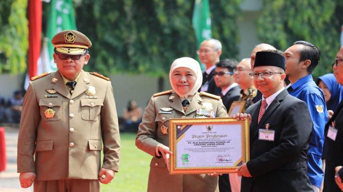 Gubernur-Jawa-Timur-Khofifah-Indar-Parawansa-memimpin-Apel-Menyongsong-Bulan-Keselamatan.jpg