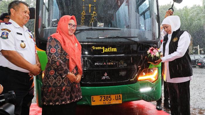 Gubernur Jatim Khofifah Beber Bus Trans Jatim akan Diperluas ke Lamongan dan Bangkalan