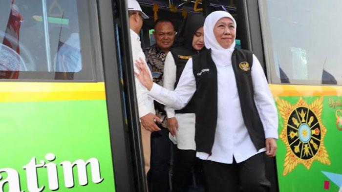Gubernur-Jawa-Timur-Khofifah-Indar-Parawansa-saat-peresmian-Trans-Jatim-Rute-Mojokerto-Gresik.jpg