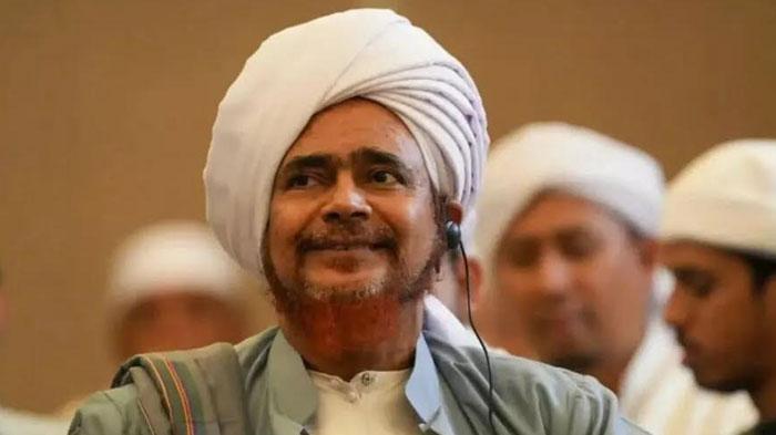 Habib-Umar-bin-Hafidz-yang-bakal-menggelar-acara-Tabligh-Akbar-di-Stadion-Gelora-Joko-Samudro.jpg
