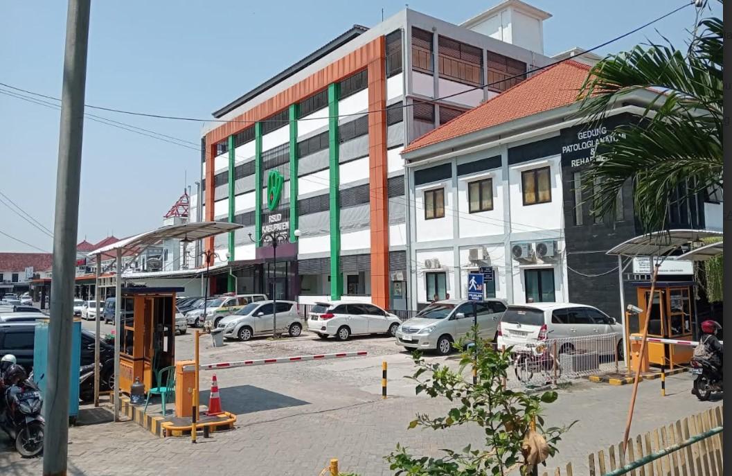 Halaman-depan-Rumah-Sakit-Umum-Daerah-RSUD-Kabupaten-Jombang.jpg