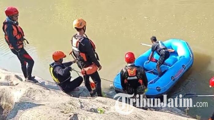 Hari-kedua-pencarian-pelajar-Bondowoso-berinisial-RK-yang-hilang-saat-memancing.jpg