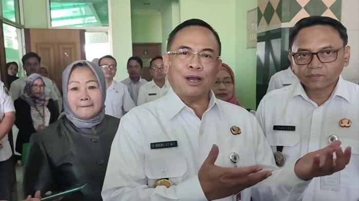 Harta-kekayaan-dan-isi-garasi-Bupati-Pati-Sudewo.jpg