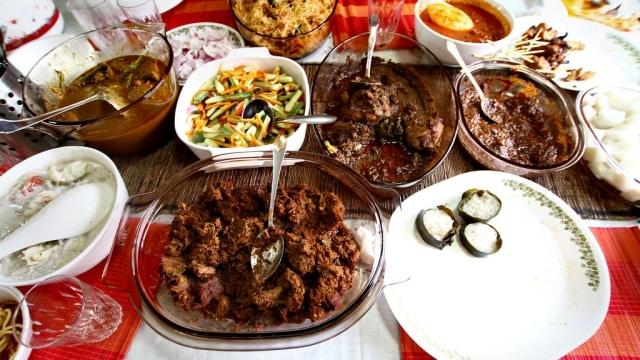 Jangan Sampai Kalap, Berikut 7 Tips Jaga Kadar Kolestrol Ketika Nikmati Hidangan Khas Lebaran 2023