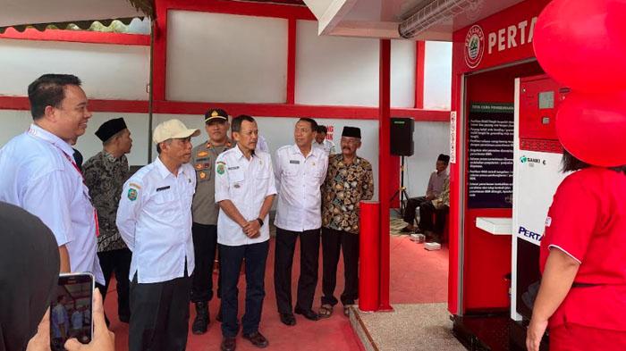 JET-membuka-SPBU-mini-yaitu-Pertashop-di-Desa-Dompyong-Kecamatan-Bendungan-Trenggalek.jpg