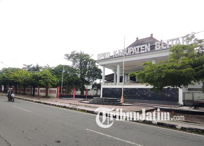 Jalan-Kota-Baru-depan-Kantor-DPRD-Kabupaten-Blitar-jadi-Lokasi-CFD-Kanigoro.jpg