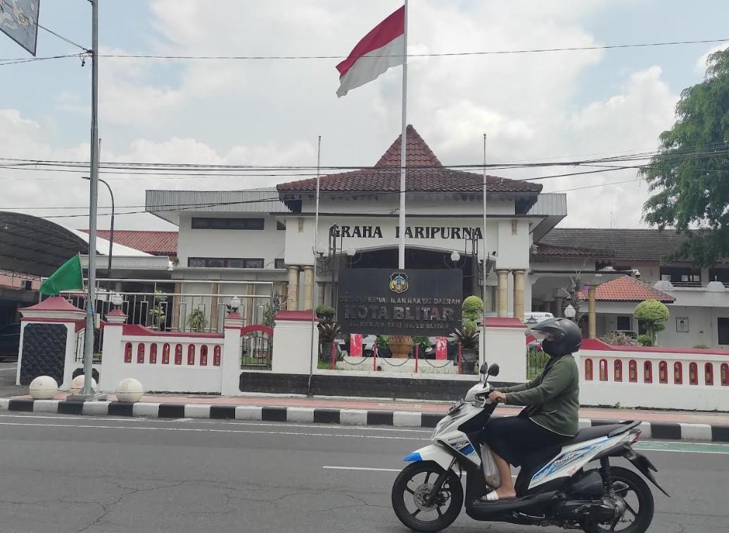 Kantor-DPRD-Kota-Blitar-di-Jl-A-Yani-Kota-Blitar-beberapa-waktu-lalu.jpg